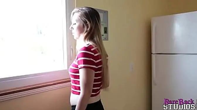 Sexy mature granny Daisy Chainz fucks amateur