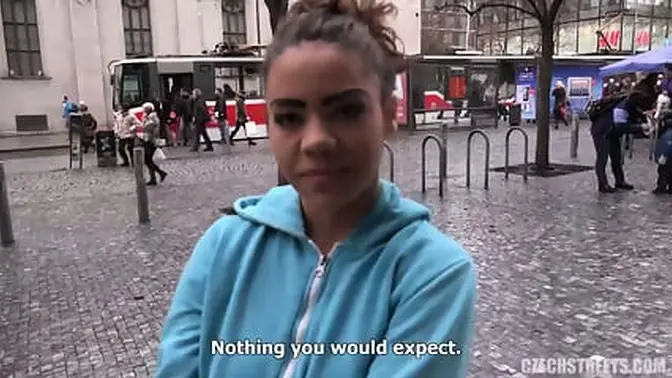 Hot babe sucks shaft for cash