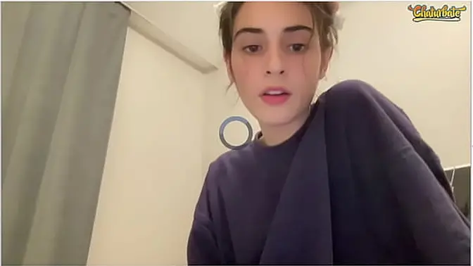 Russian webcam beauty gets huge white cock