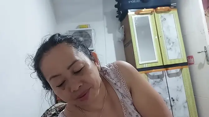 Stepmom's wet pussy licked by stepson