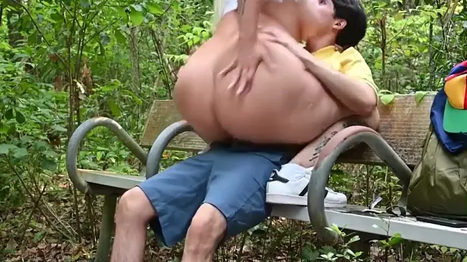 PAWG Selling Ice Cream Alexis - Alexis Andrews