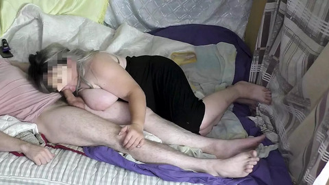 Big-boobed cougar slurps cock🌭 then gets pounded in raw doggystyle