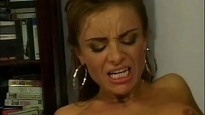 Bonni Bon's Insane Anal Sex Session