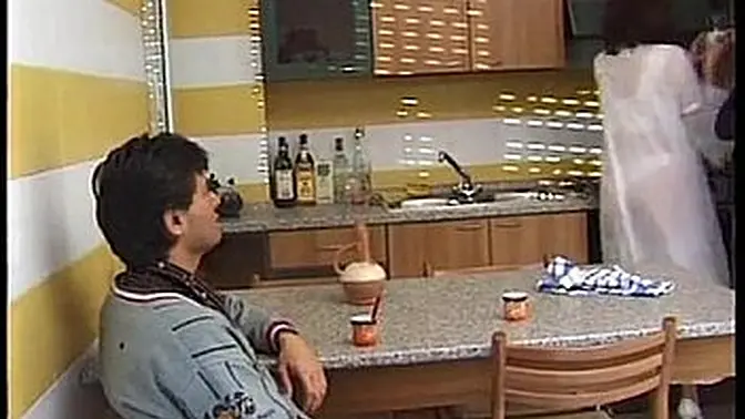 Italian mature with hairy ass opens up for anal cumming