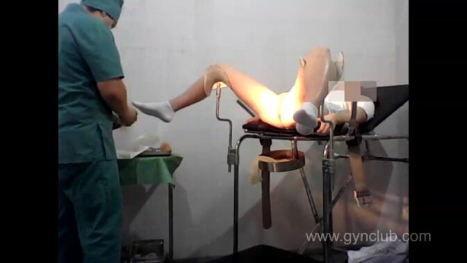 Nurse gets dominated in kinky medical exam