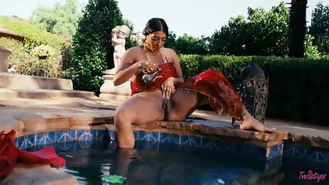 Indulge In September's Exotic Treat Of The Month, Jasmine Sherni!