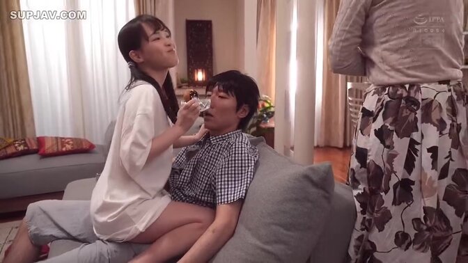 Schoolgirl Yui Nagase takes a ride at her parents' house