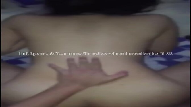 Indonesian Babe Ade Kaka Masturbates in her Room