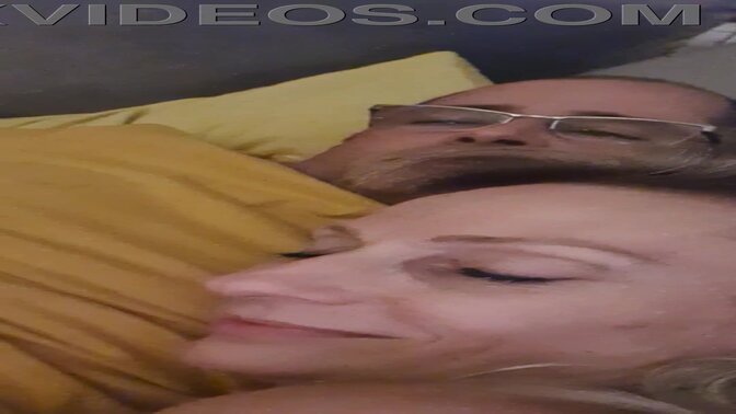 Flavinho's nice hand job on chest before bed