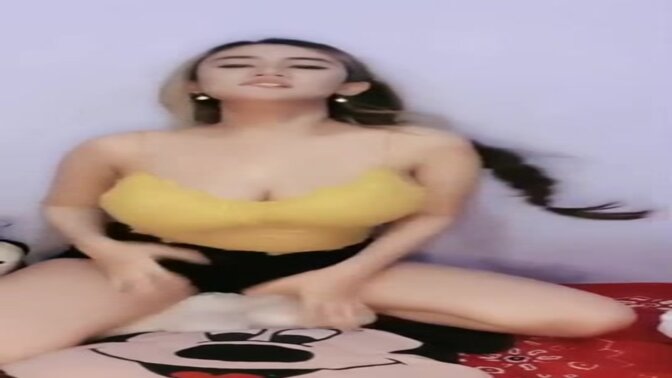 Mysterious babe Aula Tobrut Cantik exposes her secret desires