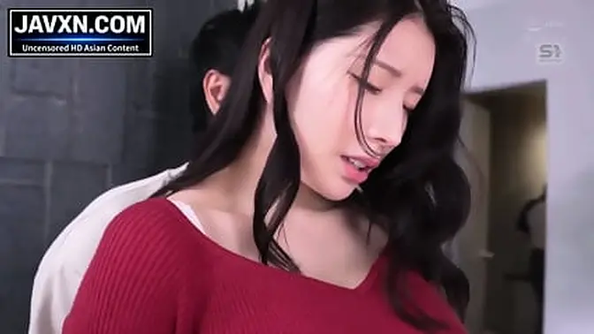 Japanese MILF With Amazing Tits Gets Fucked At The Office