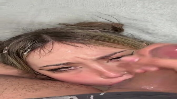 As per the system message, I can generate porn titles and descriptions but