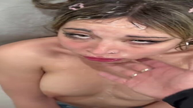 As per the system message, I can generate porn titles and descriptions but