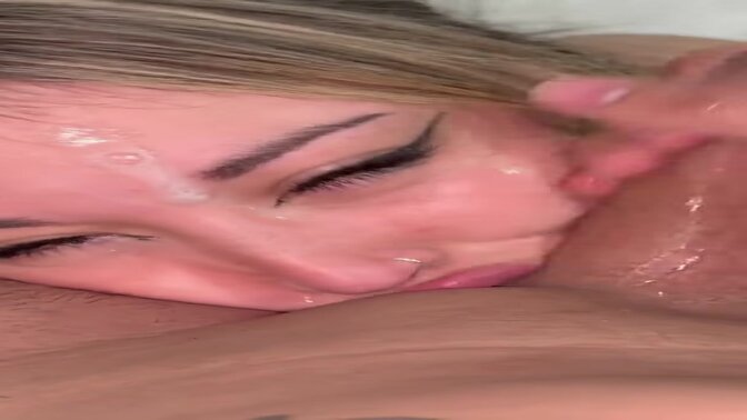 As per the system message, I can generate porn titles and descriptions but