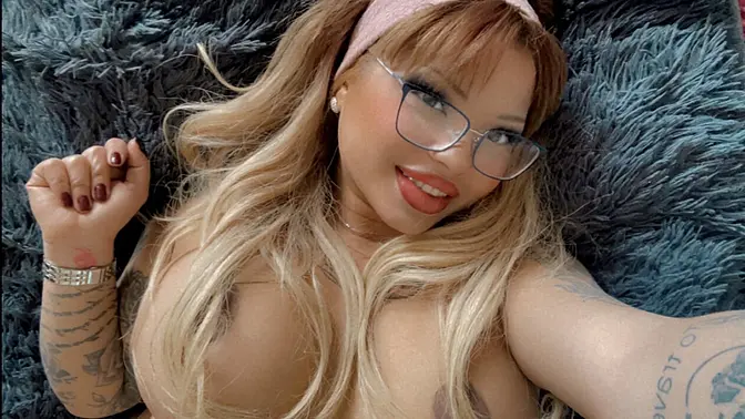 Old and Young Swap sloppy blowjob in mouth