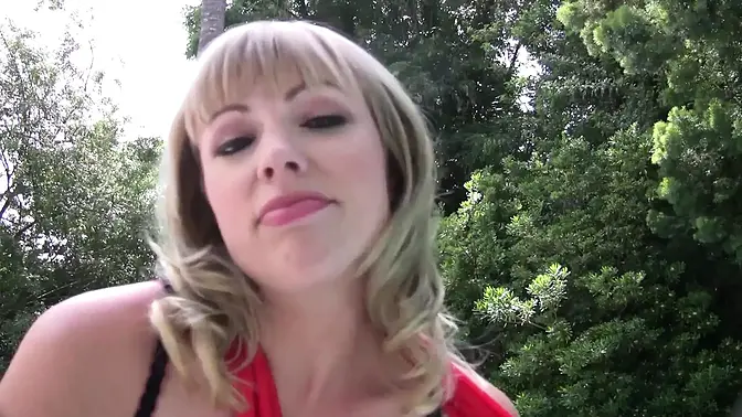 Blonde whore sucks massive black cock at the pool