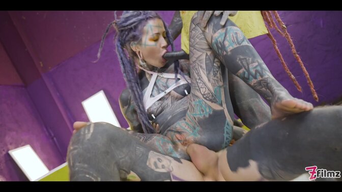 Anuskatzz's ass is gaping