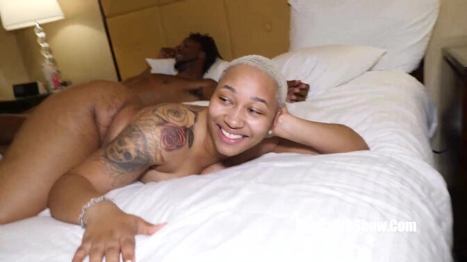 Thick and juicy ebony ass displayed by a phat ghetto babe