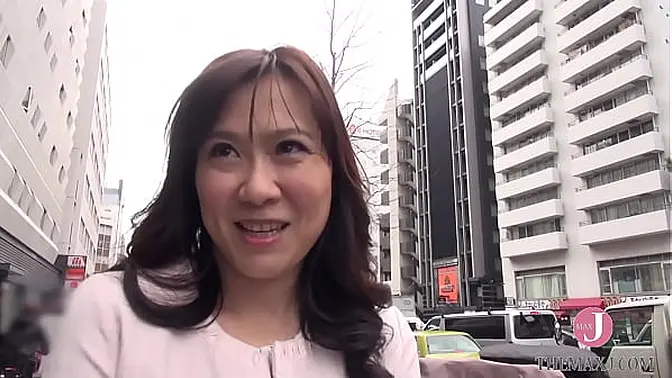 Second sex with Shiori, a mature married woman who has sex