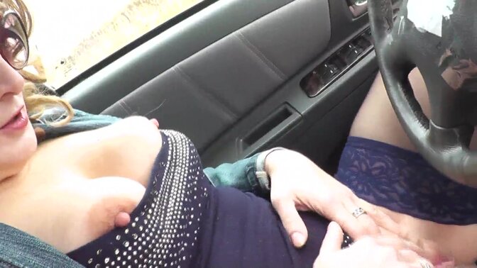Squirt. Squirting in auto. Driving car without panties masturbates pussy. Outdoor Outside