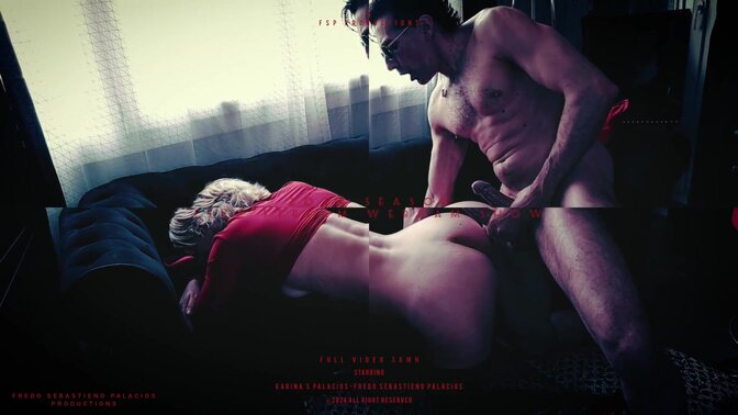 Mature slut gets drilled in doggystyle during a webcam show