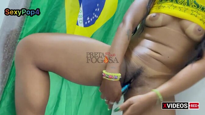 Naughty brunette playing siririca