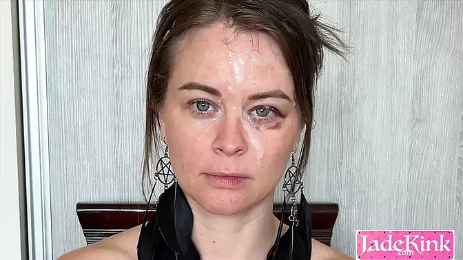 Obedient girlfriend takes huge shaft in her ass