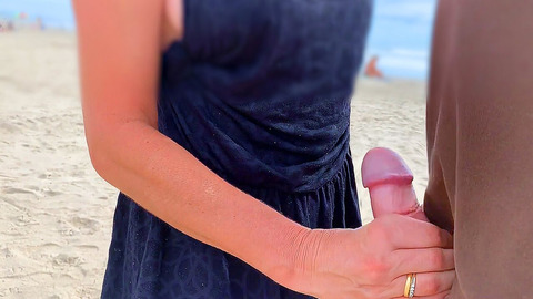 Oral😜 encounter turned groupie, stranger's cumshot finale, total surrender