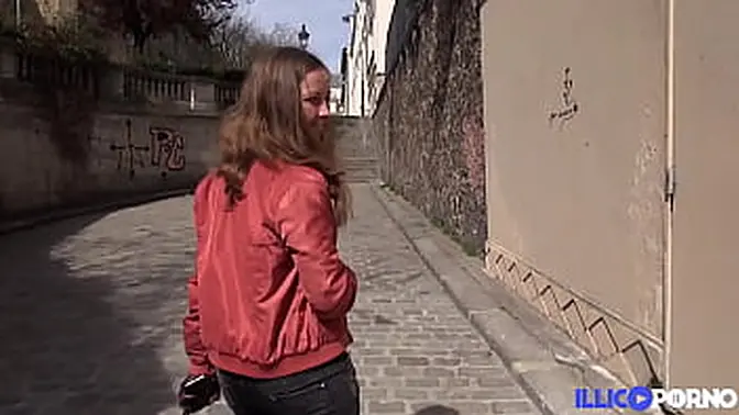 Lusty MILF Melanie gets anal before her train ride