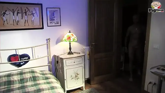 Pleasure liking Evita Pozzi with stunning humongous titties enjoys ass sex sex in scene 01 from video Amici d'Italia