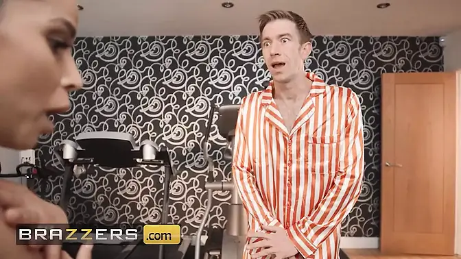 Niykee Cruz's Workout Gets Intense with Danny's Surprise Visit