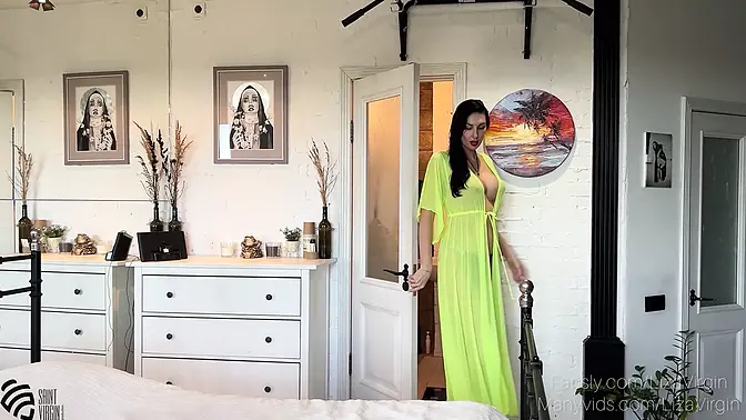 Hot MILF swallows cock and gets covered in jizz