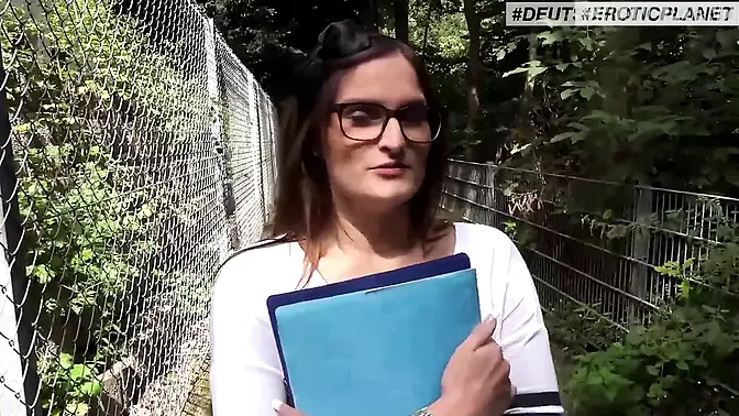 German MILF Holly Hunter takes hard pounding