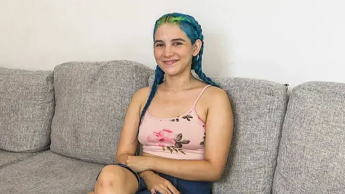 Petite gamer girl gives hardcore POV blowjob and gets her bum rammed