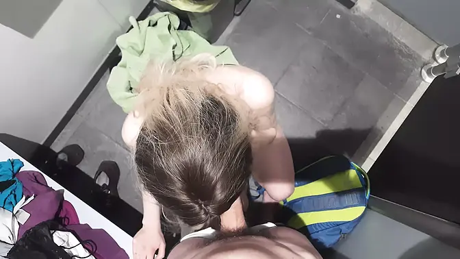 French home-made lovers having risky sex in swimming pool changing room 