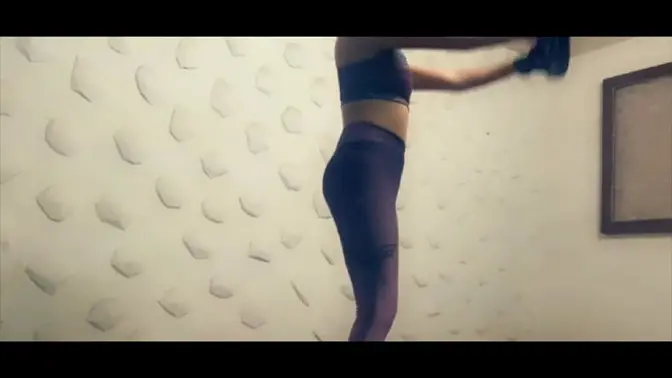 Sexy gym babe gets horny thinking of hot men