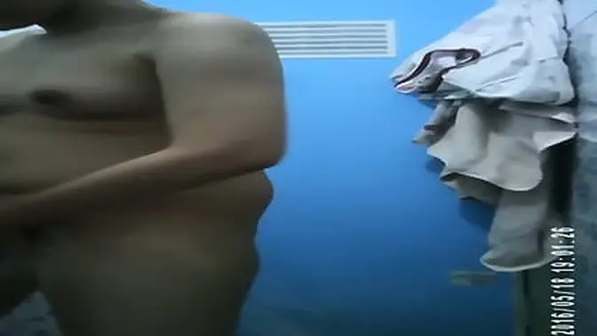 Spying on a gorgeous babe at the girl's dorm