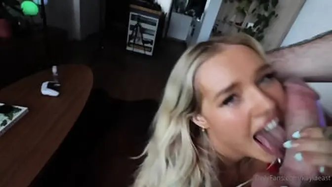 Teen Pawg Stretched The Fuck Out