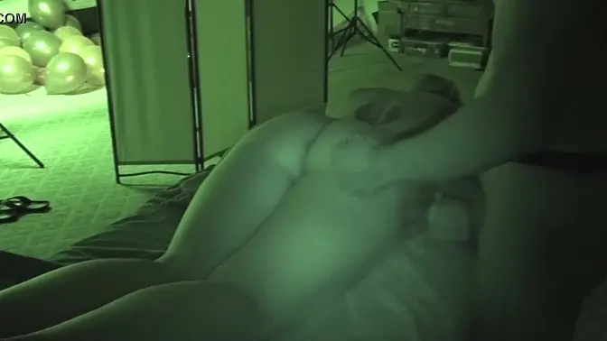 Creepy hidden camera captures big cock blow job on massage table