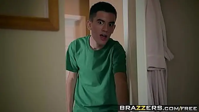 Schoolgirl gets fucked by her strict doctor