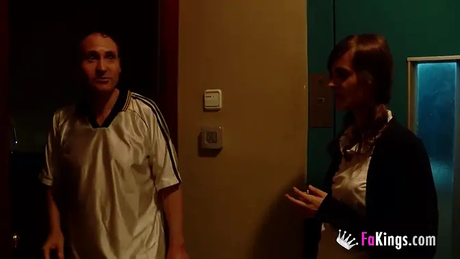 Shy 18yo colegiala fakes it with 50yo neighbor