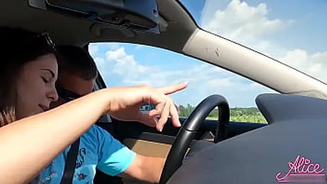 Brunette babe sucks huge cock in public car