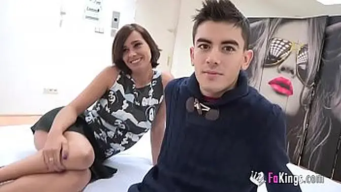 Two dudes ravage a newbie chick &mdash;  giving her a double dose of anal👌 pounding and oral😜 sex!!