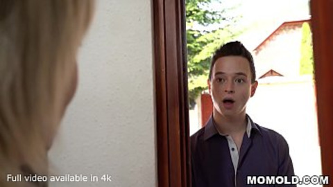 Older Woman Fucks Young Dude's Throbbing Cock🌭 Till He Climaxes Hard, Whimpering with Ecstasy