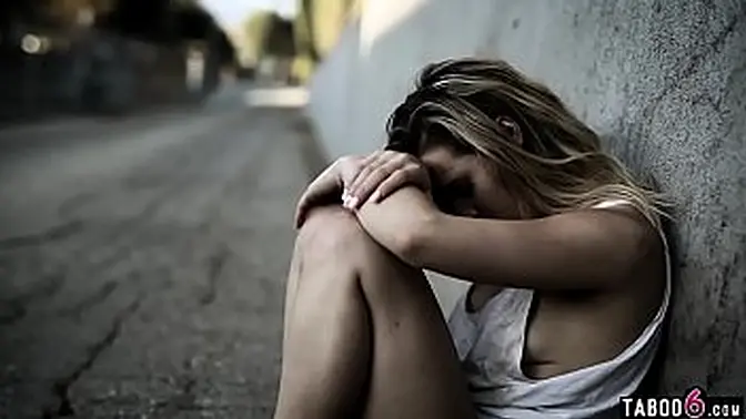 Teen blonde heroin addict blows huge cock for a fix