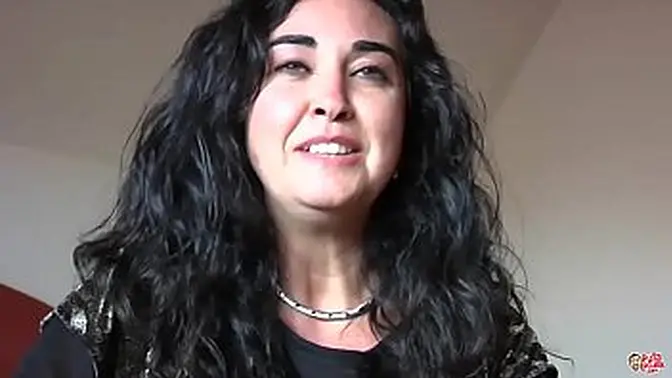 Brunette MILF Rocio takes big cock in doggystyle and gives blowjob