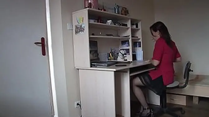 Young couple's hard porno session with big dick