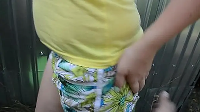 Neighbor's wife gives public blowjob while her husband's away