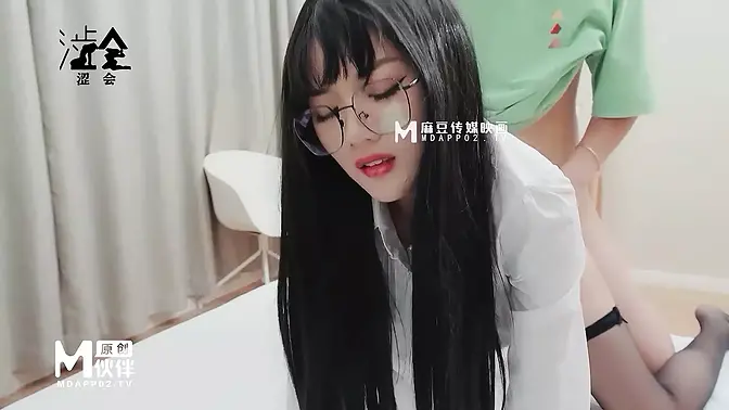 Step-mom seduces step-son with big tits and a tight pussy