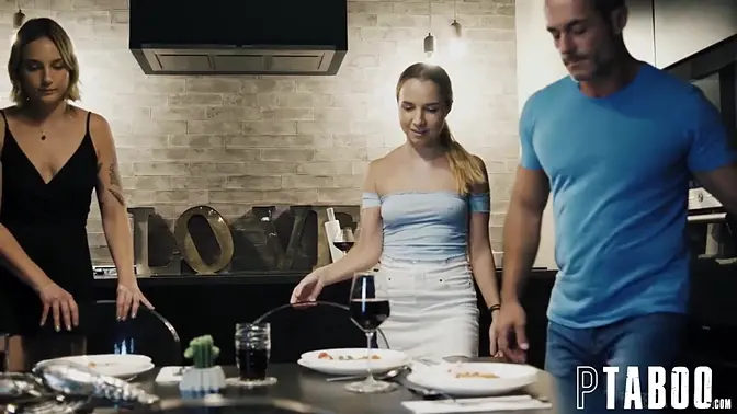 Petite amateur Mona Blue gets her dark big butt fucked hard